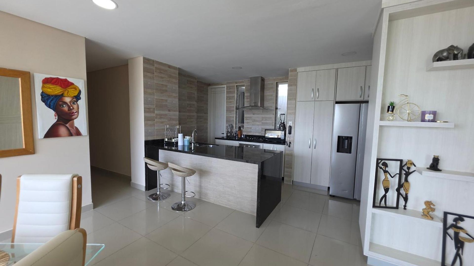Luxury 4br 3ba Penthouse - 5 Min To Airport & Apartamento *