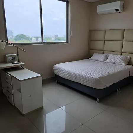 Apartamento Luxury 4br 3ba Penthouse - 5 Min To Airport &